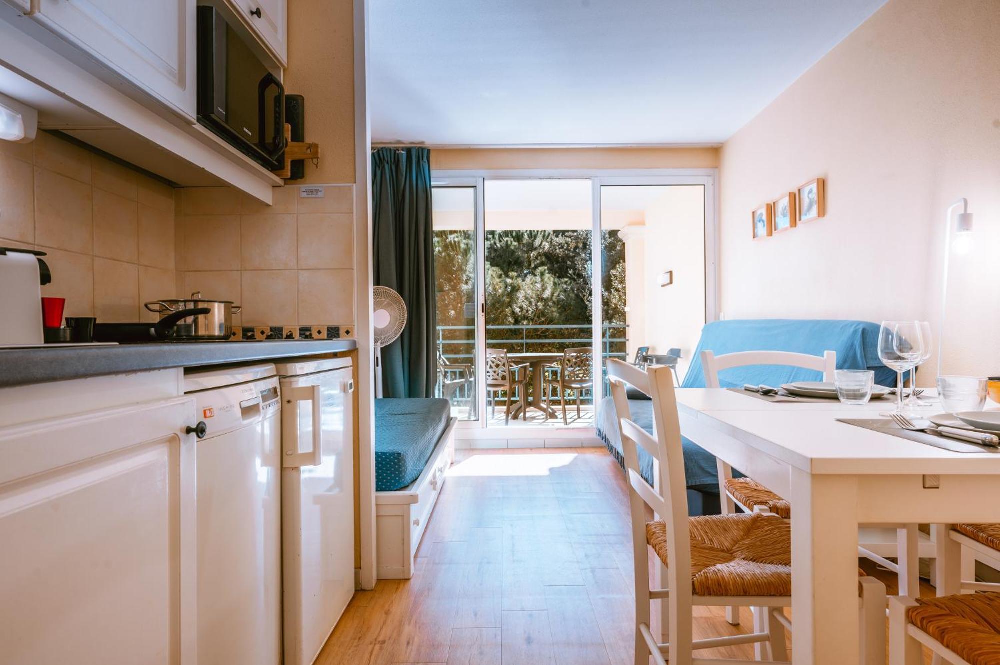 Le Studio De Giens Hyères Exteriör bild