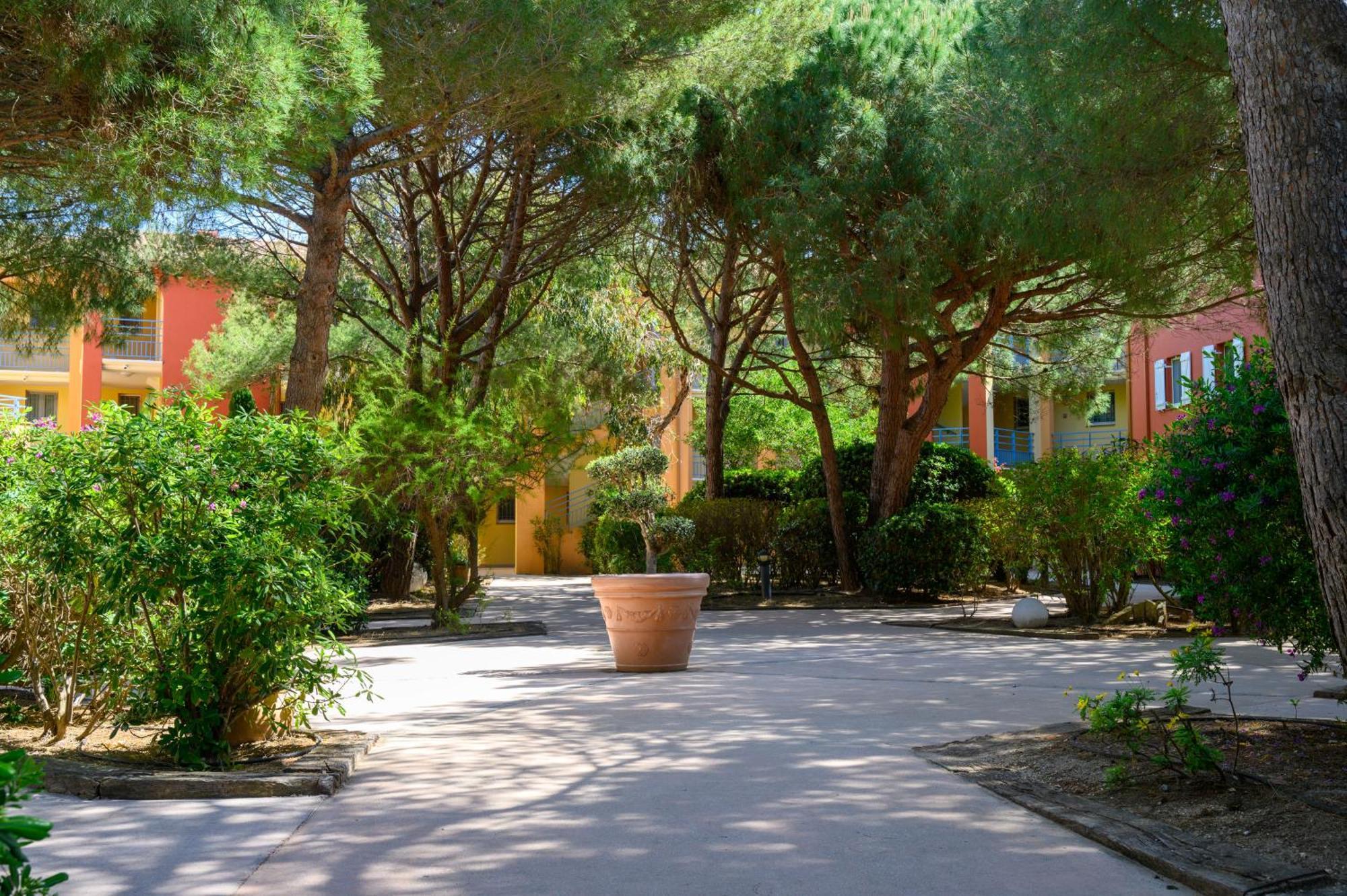 Le Studio De Giens Hyères Exteriör bild